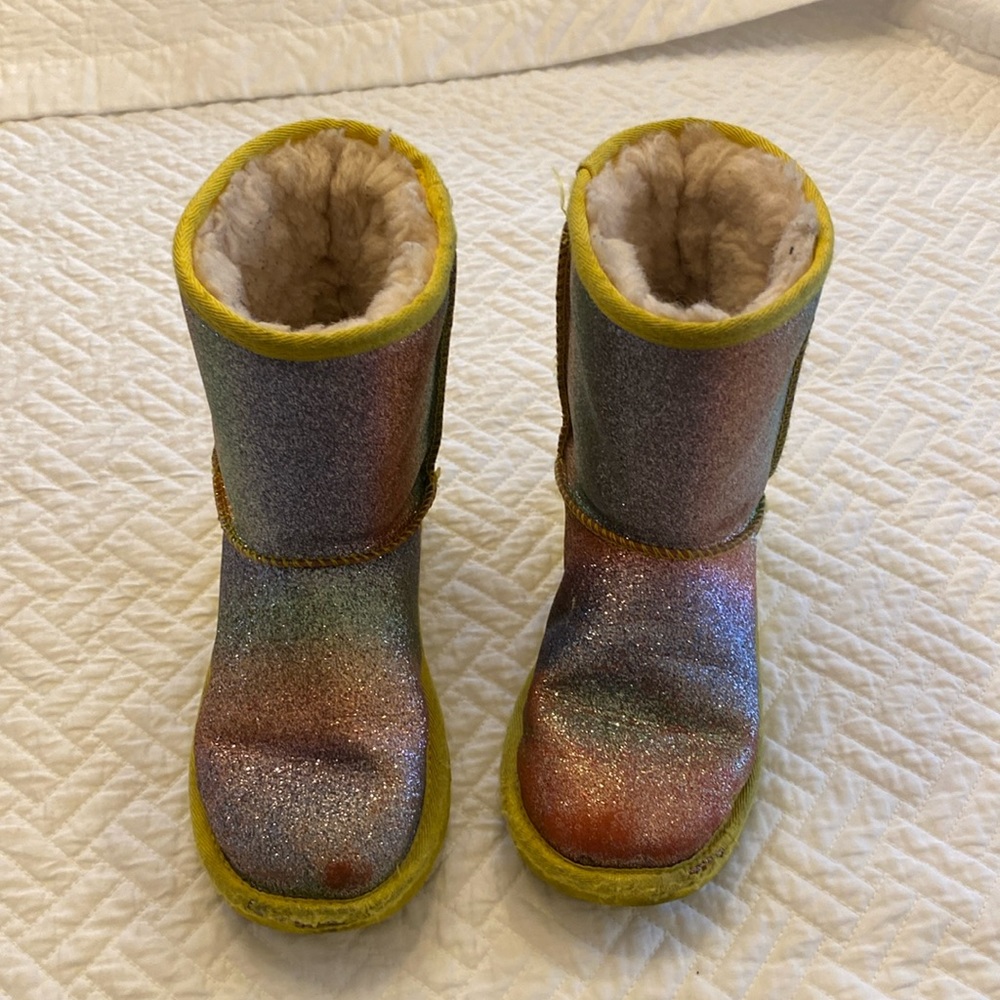 Ugg rainbow kids size 13 glitter. Decent condition open to offers